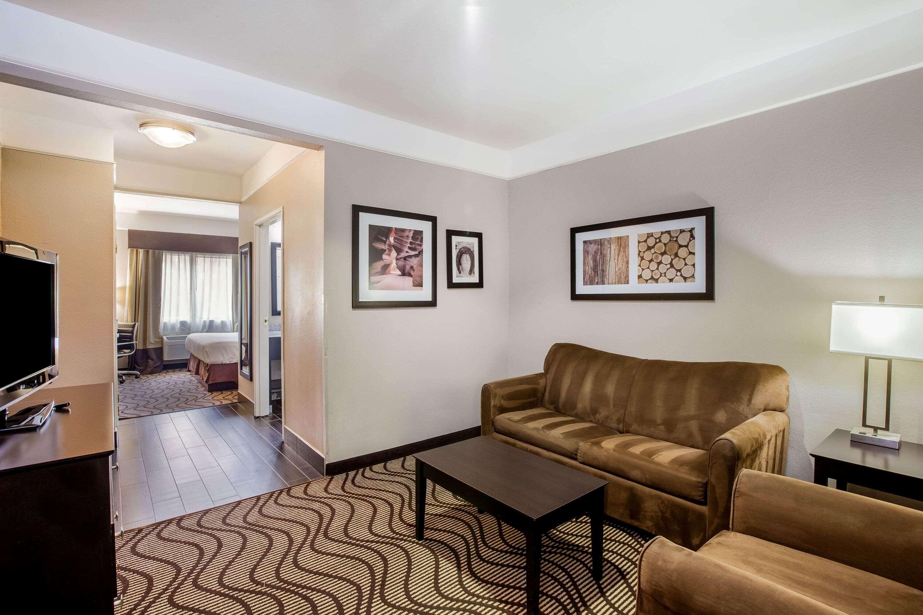 La Quinta By Wyndham Pasadena Hotel Eksteriør billede