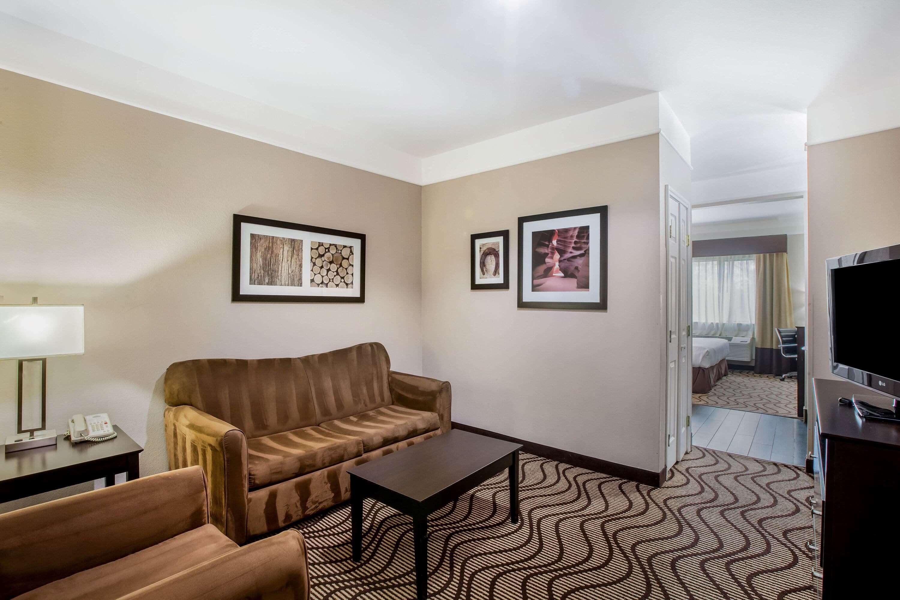 La Quinta By Wyndham Pasadena Hotel Eksteriør billede